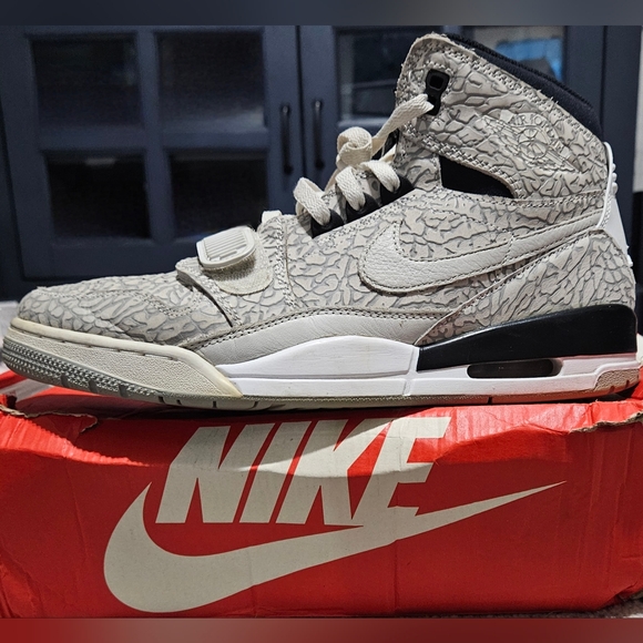 Nike Air Jordan Legacy 312 Flip AV3922 Elephant Print GENTLY USED - Picture 8 of 14
